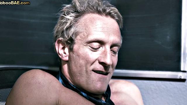 Inked College Bae gets pussybanged by teacher after sloppy BJ