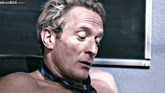 Inked College Bae gets pussybanged by teacher after sloppy BJ