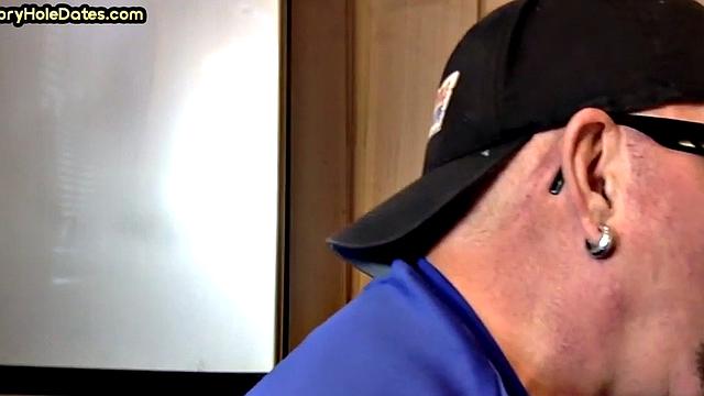 Gloryhole amateur gay sucks pecker in closeup