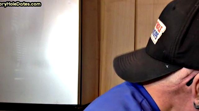 Gloryhole amateur gay sucks pecker in closeup