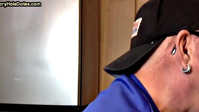 Gloryhole amateur gay sucks pecker in closeup