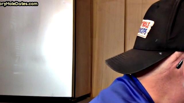 Gloryhole amateur gay sucks pecker in closeup