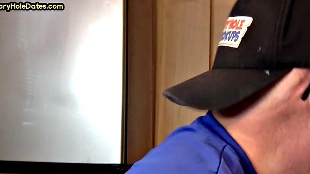 Gloryhole amateur gay sucks pecker in closeup