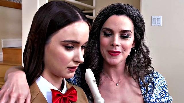 Lesbian Fantasy: My Music Teacher Wants to Fuck Me