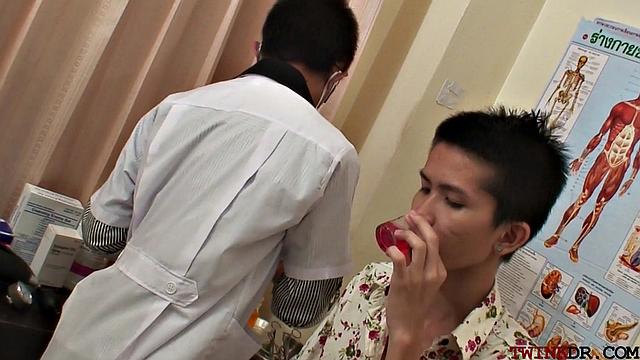 Horny asian doc analfucking patient