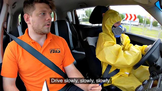 Ballslicking babe fucked outdoors in the car by instructor