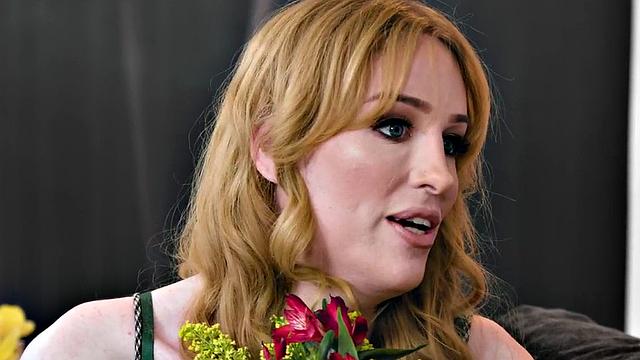 Transgender beauty fucks pussy in missionary