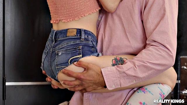 Lola Takes It All On Vacation