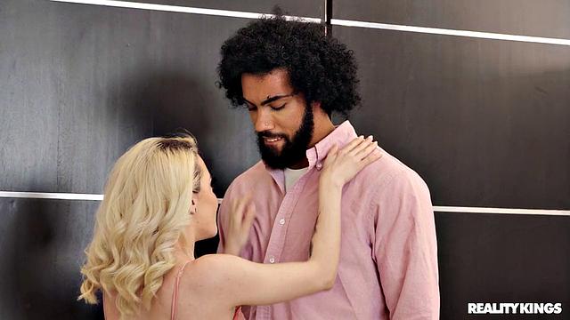 Lola Takes It All On Vacation