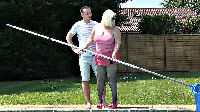 The PoolBoy Hard at Work