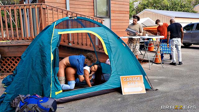 Sweet Deal! Intense Yard Sale Dickdown