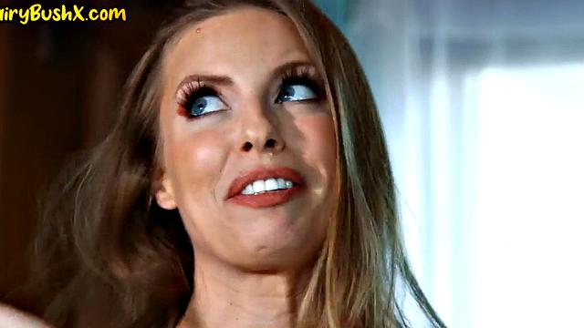 волосатая тётка угорает от крепкого члена в своей дырочке