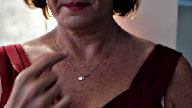 Beth is classy...she toys her pussy