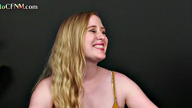 Deepthroating British CFNM group pleases lucky guy