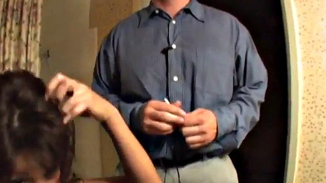 Hot Asian babe deepthroats & gets her pussy stuffed in hotel room