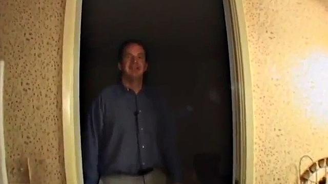 Hot Asian babe deepthroats & gets her pussy stuffed in hotel room