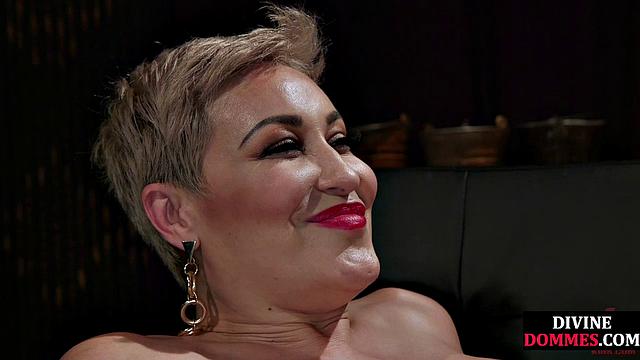 Mature dungeon domina pegging sub