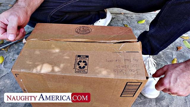 Sexy Isa Bella gets a special delivery from a man