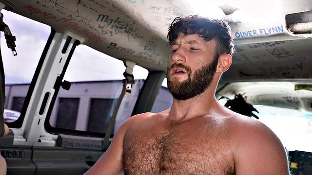 Straight lover pounds hardcore in anal hole in missionary