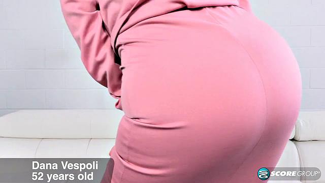 Дана Весполи считает себя скучной, но ее оргазм всё меняет