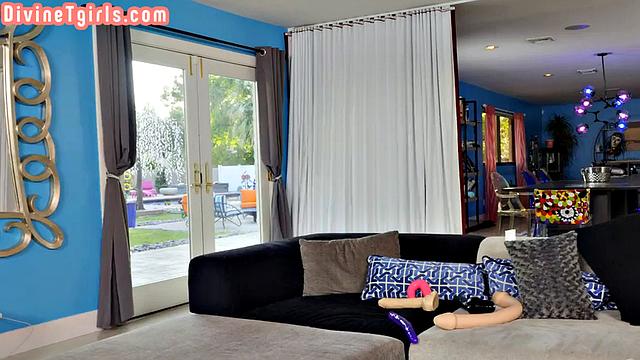 Horny ink TS in 3some