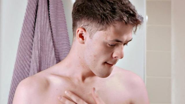 Str8 stud loves hardcore fucking in tight anal