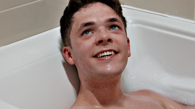 Str8 stud loves hardcore fucking in tight anal