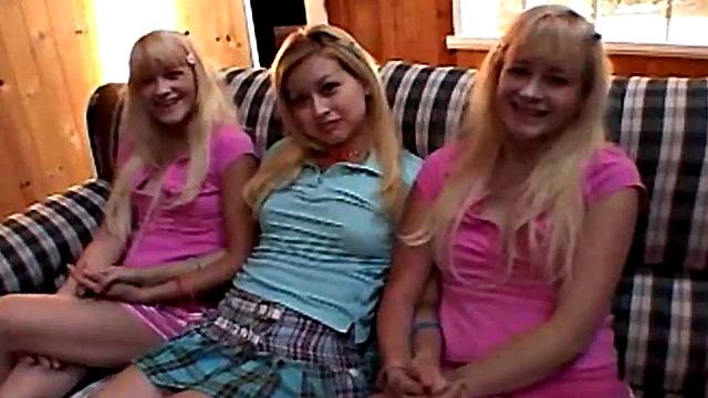 Lesbo twins in licking pussy trio