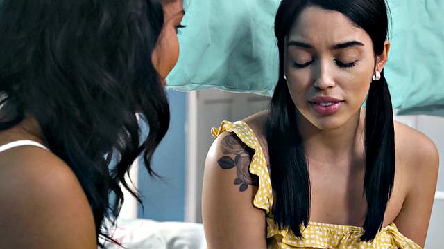 Ebony dyke with big boobs eats GFs pussy in 69 pose