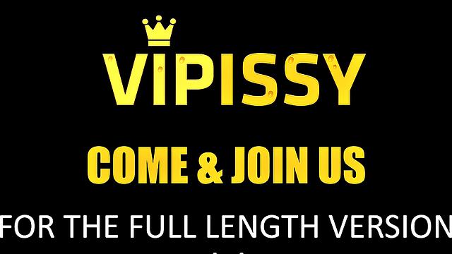 Vipissy - Adele Vinna Reed - Pissing Pussy