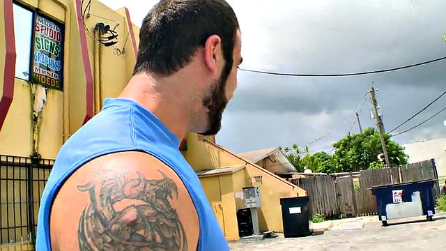 A tattooed ebony babe get her tight asshole drilled by a white dude's hard cock in the great outdoors