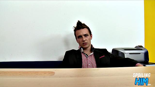 Amateur stud doggystyled at casting