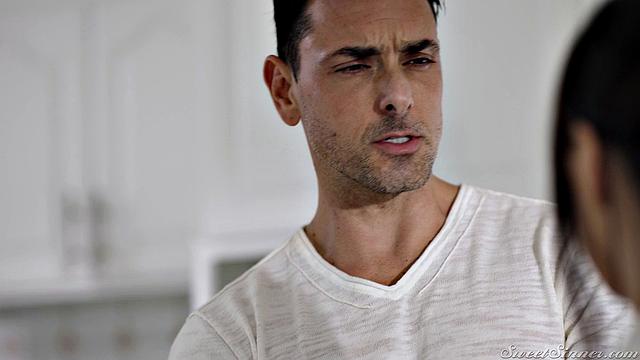 Изменщица отдается любовнику на каждом уголке квартиры