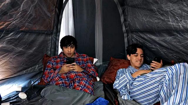 Short guys bang busty MILF in 3some till cum in mouth