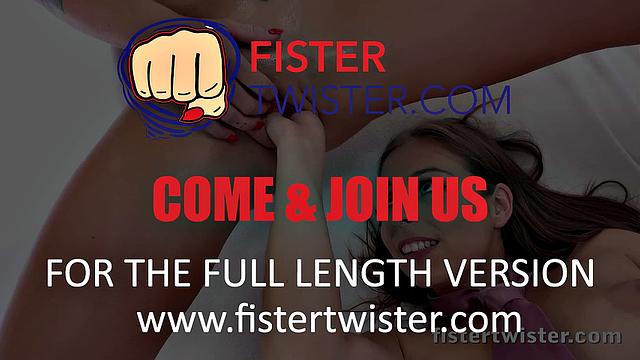 Fistertwister - Frantic fist fucking for blonde