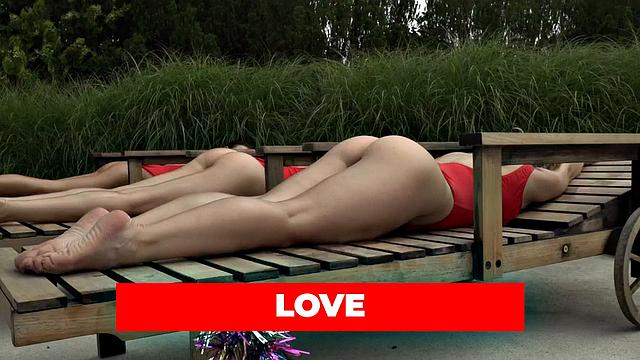 21 SEXTURY - Sexy Alexa Flexy, Cayenne Hot, and Stella Flex Take Turns Licking Each Other's Wet Pussy