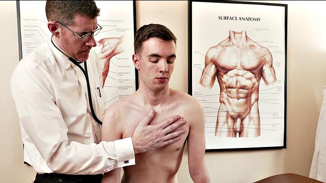 Petite guy assfingered on ultrasound at doctor's infirmary