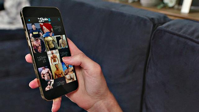 NextDoorRaw - Sexy Skater Hooks up with Twink Stranger