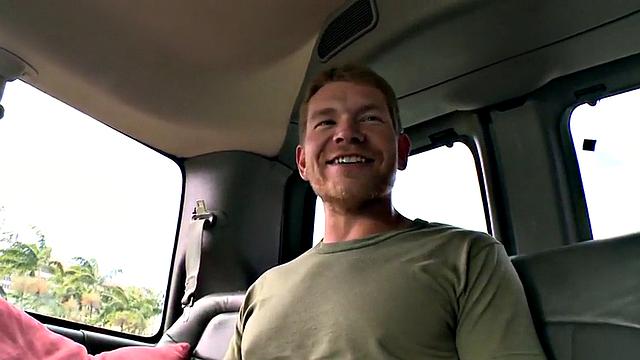 Picked up dude gives facial