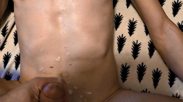 Straight Euro guy with small cock goes for money in POV