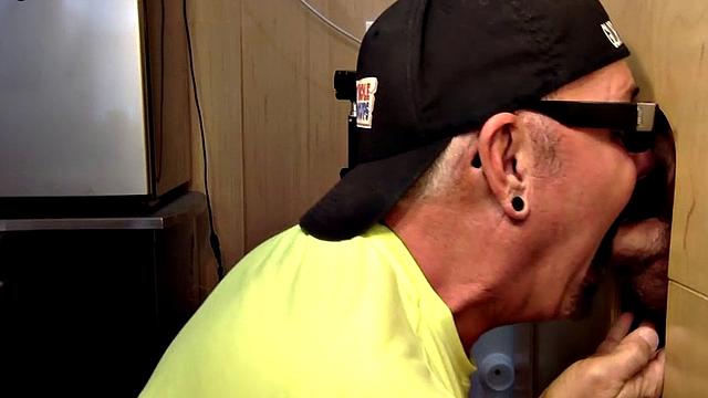 Gloryhole amateur daddy sucks BFs cock very deep