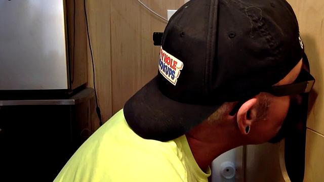 Gloryhole amateur daddy sucks BFs cock very deep