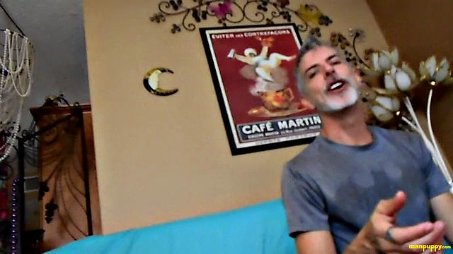 Trapped in a Sandwich - DADDY GIANT 23 - Featuring Richard Lennox