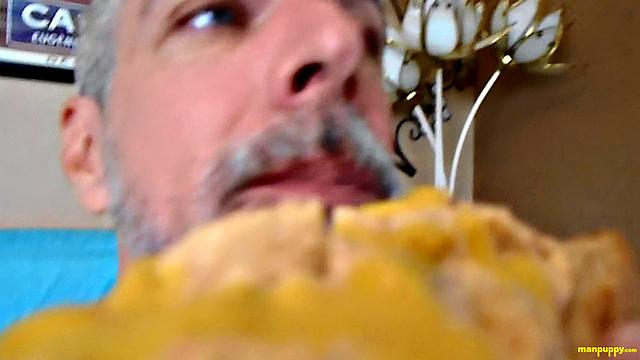 В ловушке между двумя - DADDY GIANT 23 - в ролике Ричард Леннокс