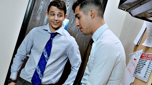 Inked office colleague barebacked till anal cumshot