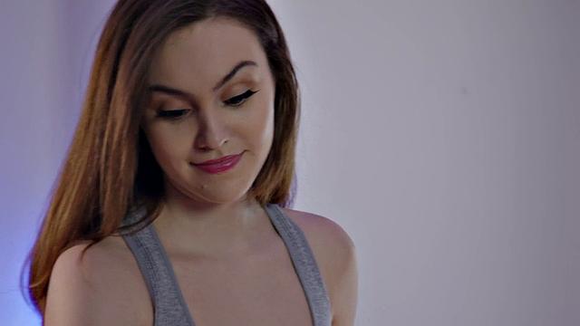 Big Lesbo babe pussyeaten by GF