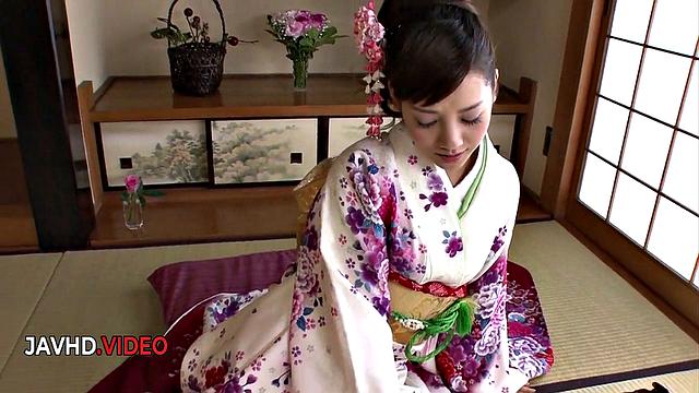 Naughty JAV Star Rei Mizuna Ignites Passionate Show in Japan