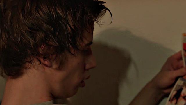 Victor Barebacks Two Twinks