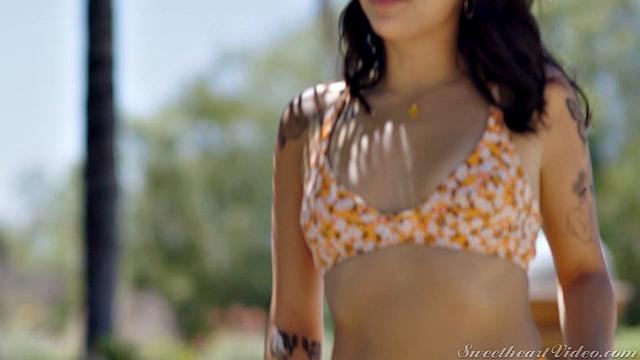 Lesbian Threesomes Scene 3