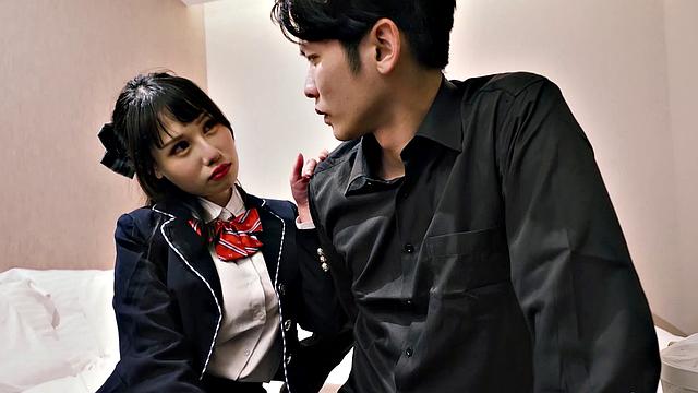 Taiwan babe Xiao Ye Ye wants a mssage and gets more than that